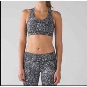 Lululemon Pavement Pusher Sports Bra in Mosaic, size 4